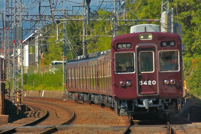 鉄道フォト・写真：阪急電鉄 阪急5300系電車 5420 富田駅 (大阪府) 鉄道フォト・写真 by 丹波篠山さん - 撮影日 2023/08/26 09:02