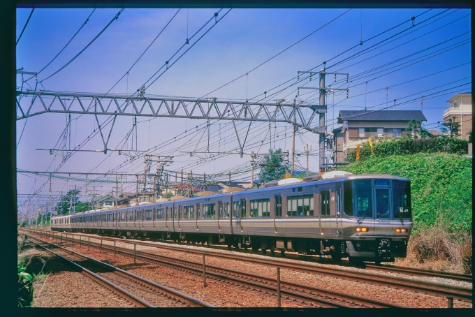 鉄道フォト・写真：JR西日本223系電車 クモハ223-1012 夙川駅 鉄道フォト・写真 by 丹波篠山さん - 撮影日 1998/04/14 00:00