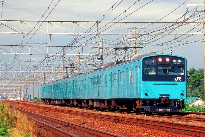 鉄道フォト・写真：JR西日本 国鉄201系電車 クハ201-142 高槻駅 鉄道フォト・写真 by 丹波篠山さん - 撮影日 2005/08/18 00:00