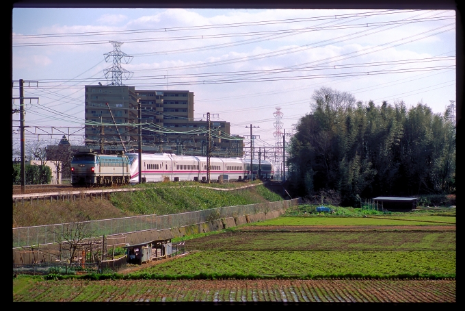 JR東日本 E322形(M2c) 甲種輸送 E322-24 鉄道フォト・写真 by 丹波篠山さん 島本駅：2005年03月23日00時ごろ