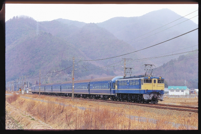 JR西日本 国鉄20系客車 ナハネ20形 EF65 1137 鉄道フォト・写真 by 丹波篠山さん 上郡駅 (JR)：1997年02月22日00時ごろ
