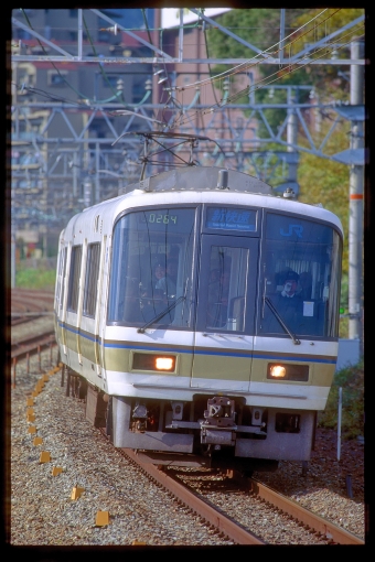 JR西日本 クモハ221形 クモハ221-59 鉄道フォト・写真 by 丹波篠山さん 山崎駅 (京都府)：1998年12月12日00時ごろ