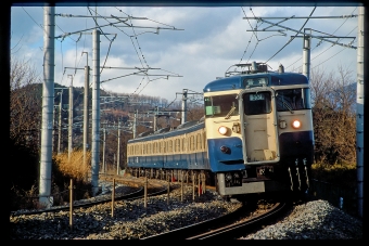 クモハ115-303 鉄道フォト・写真