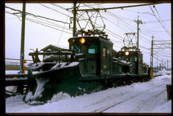 えちぜん鉄道ML521形電気機関車 ML522＆ML521 鉄道フォト・写真 by 丹波篠山さん 保田駅 (福井県)：1999年02月11日00時ごろ