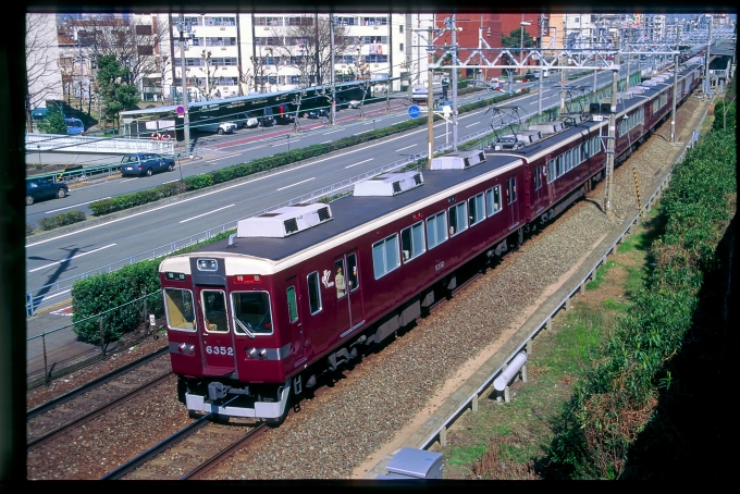 鉄道フォト・写真：阪急電鉄 阪急6300系電車 6352 崇禅寺駅 鉄道フォト・写真 by 丹波篠山さん - 撮影日 1999/03/01 00:00