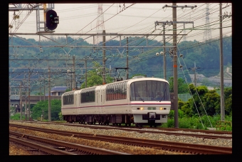 JR西日本 クモロ211形 クモロ211-1 鉄道フォト・写真 by 丹波篠山さん 山崎駅 (京都府)：1997年05月11日00時ごろ