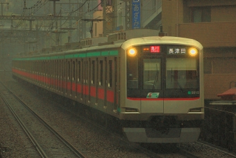 東急電鉄 東急クハ5000形 5015 鉄道フォト・写真 by 丹波篠山さん あざみ野駅 (東急)：2009年11月11日10時ごろ