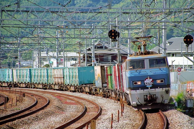 JR貨物 EF200形 EF200-1 鉄道フォト・写真 by 丹波篠山さん 山崎駅 (京都府)：1996年10月08日00時ごろ