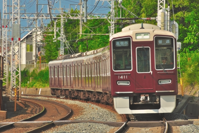 鉄道フォト・写真：阪急電鉄 阪急1300系電車 1411 富田駅 (大阪府) 鉄道フォト・写真 by 丹波篠山さん - 撮影日 2024/08/13 08:29