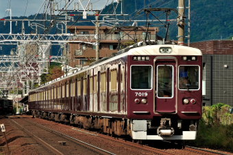 阪急電鉄 7019 (阪急7000系) 車両ガイド | レイルラボ(RailLab)