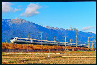 JR西日本 クロ681-1001 (681系) 車両ガイド | レイルラボ(RailLab)