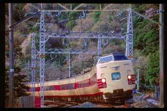 JR西日本 クロ381-1126 (381系) 車両ガイド | レイルラボ(RailLab)