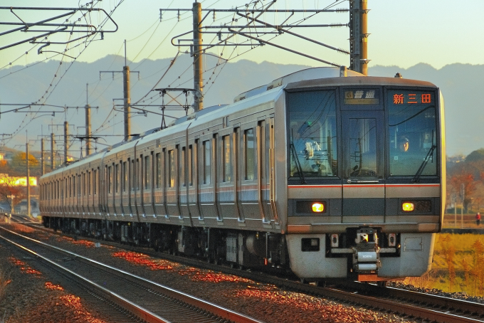JR西日本207系電車 クハ206-1069 新三田駅 鉄道フォト・写真 by 丹波