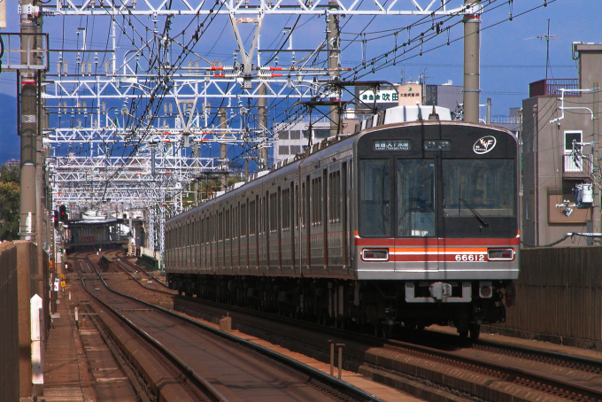 大阪市営地下鉄66系 66612F編成 (東吹田検車場) 鉄道フォト