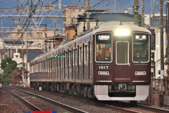 阪急電鉄 1017 (阪急1000系(2代)) 車両ガイド | レイルラボ(RailLab)