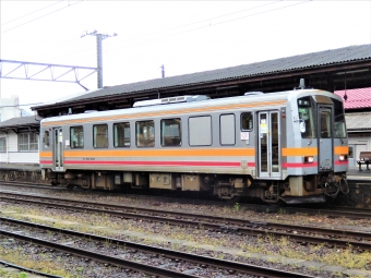 JR西日本 キハ120形 キハ120-355 鉄道フォト・写真 by 鉄道のお爺さんさん ：2017年04月11日09時ごろ