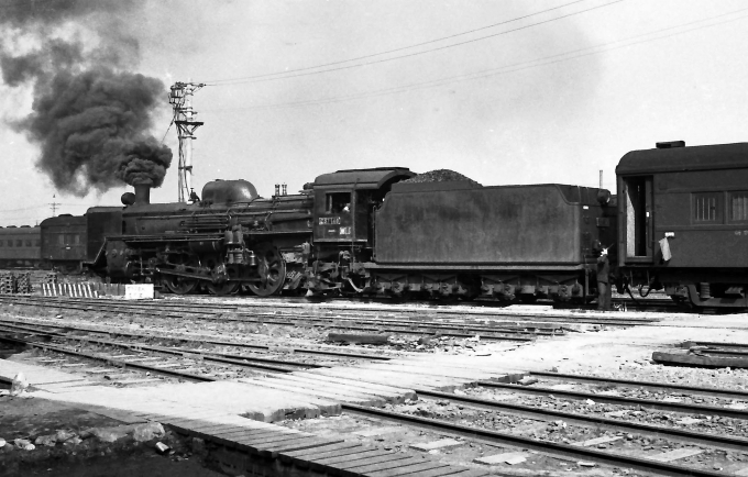 国鉄C57形蒸気機関車 C57 140 鉄道フォト・写真 by 鉄道のお爺さんさん ：1961年05月07日00時ごろ