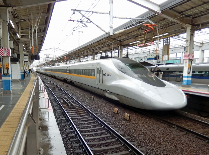 Jr西日本700系新幹線電車 ｒail ｓtar 特急 のぞみ ひかり こだま 岡山駅 鉄道フォト 写真 By 鉄道のお爺さんさん レイルラボ Raillab