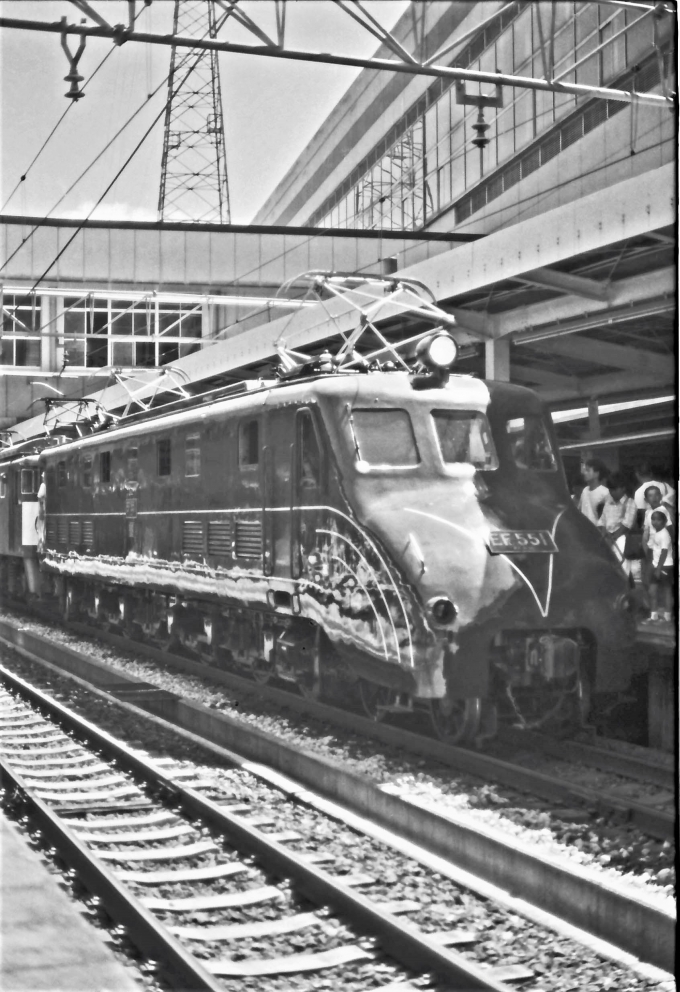 国鉄EF55形電気機関車 EF55 1 鉄道フォト・写真 by 鉄道のお爺さんさん ：1986年05月25日00時ごろ
