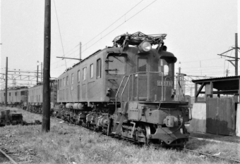 国鉄EF57形電気機関車 EF57 11 鉄道フォト・写真 by 鉄道のお爺さんさん ：1961年11月03日00時ごろ