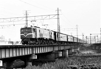 国鉄EF58形電気機関車 EF58 2 鉄道フォト・写真 by 鉄道のお爺さんさん 鶴見駅：1963年07月22日00時ごろ