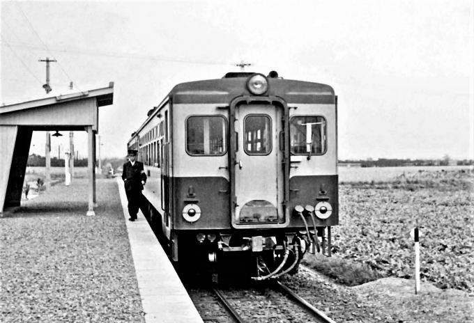 国鉄キハ10系気動車 キハ17 北八王子駅 鉄道フォト・写真 by 鉄道の