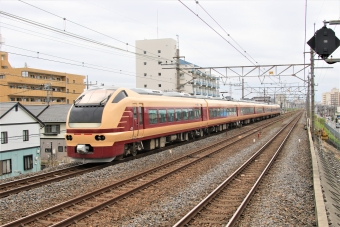 JR東日本E653系電車 クロE652(Tsc`) クロ652-1008 鉄道フォト・写真 by 鉄道のお爺さんさん ：2022年04月24日08時ごろ