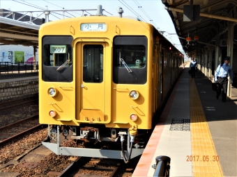 JR西日本 クモハ105形 クモハ105-21 鉄道フォト・写真 by 鉄道のお爺さんさん ：2017年05月30日08時ごろ