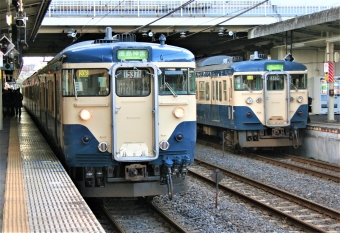 JR東日本 クハ111形 クハ111-1377 鉄道フォト・写真 by 鉄道のお爺さんさん ：2008年12月06日14時ごろ