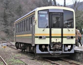 JR西日本 キハ120形 キハ120-4 鉄道フォト・写真 by 鉄道のお爺さんさん ：2017年04月09日14時ごろ