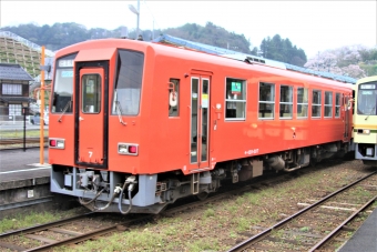 JR西日本 キハ120形 キハ120-207 鉄道フォト・写真 by 鉄道のお爺さんさん ：2017年04月09日16時ごろ