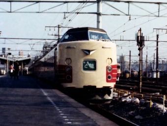 JR東日本 クハ189形 クハ189 鉄道フォト・写真 by 鉄道のお爺さんさん ：1982年10月09日00時ごろ