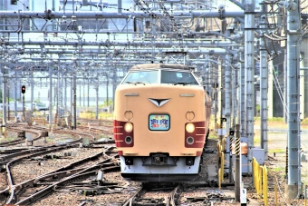 JR東日本 クハ182形 クハ182-102 鉄道フォト・写真 by 鉄道のお爺さんさん ：2013年05月04日08時ごろ