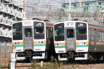 JR東日本 クハ210形 クハ210-3とクハ210-2022 鉄道フォト・写真 by 鉄道のお爺さんさん ：2005年11月18日12時ごろ