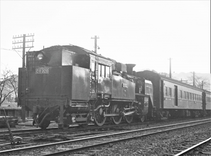 国鉄C11形蒸気機関車 C11 320 鉄道フォト・写真 by 鉄道のお爺さんさん ：1960年02月21日00時ごろ