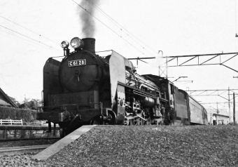 国鉄C61形蒸気機関車 C61 28 鉄道フォト・写真 by 鉄道のお爺さんさん ：1965年05月27日00時ごろ