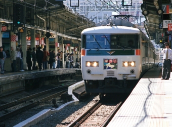 JR東日本 クハ185形 クハ185-110 鉄道フォト・写真 by 鉄道のお爺さんさん ：2005年10月23日11時ごろ
