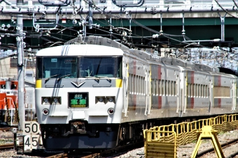 JR東日本 クハ185形 クハ185-209 鉄道フォト・写真 by 鉄道のお爺さんさん ：2013年05月12日10時ごろ