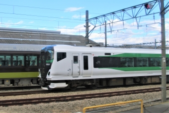 JR東日本E257系電車 クハE256形(Tc') クハE256-5512 鉄道フォト・写真 by 鉄道のお爺さんさん ：2022年11月26日09時ごろ