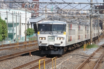 JR東日本 クハ185形 クハ185-215 鉄道フォト・写真 by 鉄道のお爺さんさん ：2013年06月09日08時ごろ