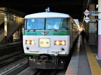 JR東日本 クハ185形 クハ185-312 鉄道フォト・写真 by 鉄道のお爺さんさん ：2022年11月26日11時ごろ
