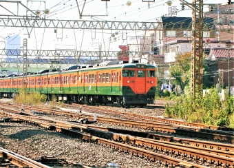 JR東日本 クハ111形 クハ111-208 鉄道フォト・写真 by 鉄道のお爺さんさん ：2005年11月18日12時ごろ