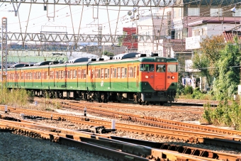 JR東日本 クハ111形 クハ111-214 鉄道フォト・写真 by 鉄道のお爺さんさん ：2005年11月18日10時ごろ