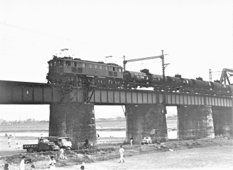 国鉄EF15形電気機関車 EF15 23 鉄道フォト・写真 by 鉄道のお爺さんさん ：1961年04月23日00時ごろ