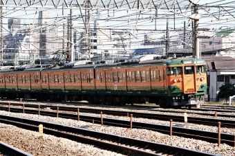 JR東日本 クハ111形 クハ111-555 鉄道フォト・写真 by 鉄道のお爺さんさん ：2005年11月18日10時ごろ