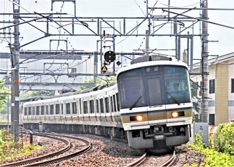 JR西日本221系電車 鉄道フォト・写真 by 鉄道のお爺さんさん ：2014年06月15日08時ごろ