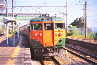 JR東日本 クハ111形 クハ111-2056 鉄道フォト・写真 by 鉄道のお爺さんさん ：2005年11月23日00時ごろ