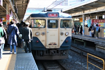 JR東日本 クハ111形 クハ111-2061 鉄道フォト・写真 by 鉄道のお爺さんさん ：2008年12月06日12時ごろ
