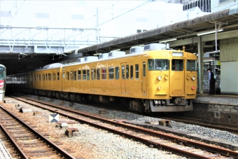 JR西日本 クハ115形 クハ115-608 鉄道フォト・写真 by 鉄道のお爺さんさん ：2016年06月13日15時ごろ