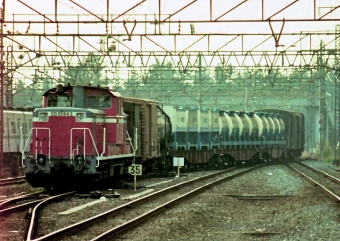 国鉄DD51形ディーゼル機関車 DD51 842 鉄道フォト・写真 by 鉄道のお爺さんさん ：1985年05月10日00時ごろ